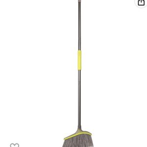 Casabella Wide Angle Corner Broom