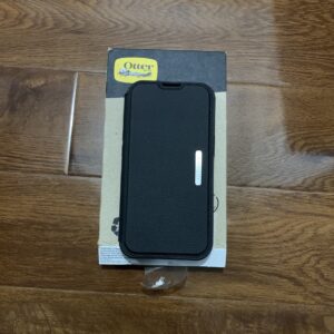 OtterBox  Case for iPhone 13